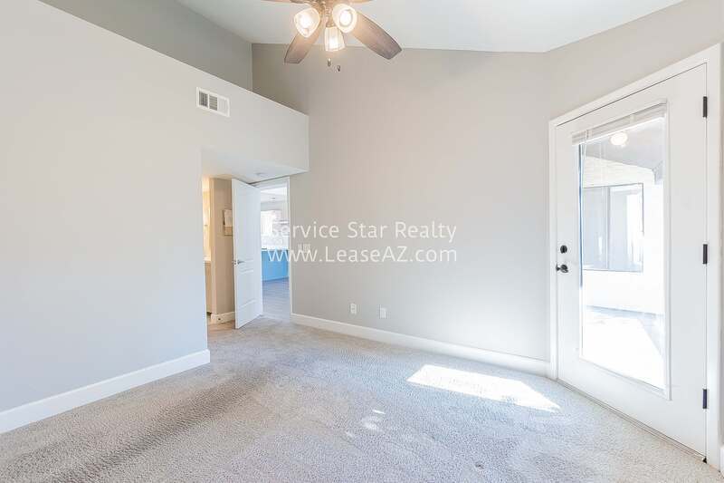 LAKE VIEW CONDO - 3Bed/2Bath! property image