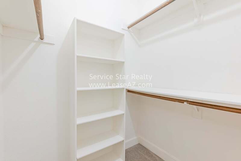 LAKE VIEW CONDO - 3Bed/2Bath! property image