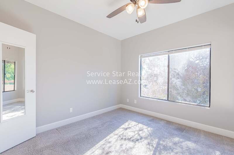 LAKE VIEW CONDO - 3Bed/2Bath! property image