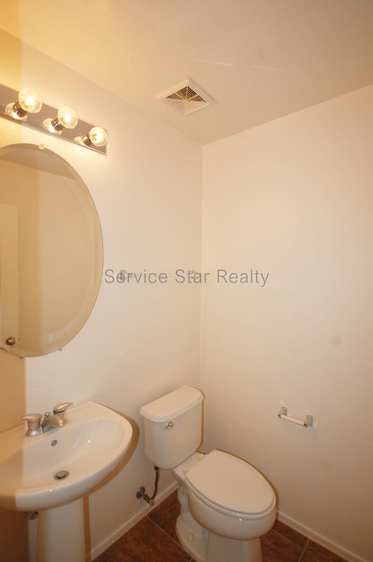 **MOVE IN SPECIAL -- 2 WEEKS FREE RENT!!** property image