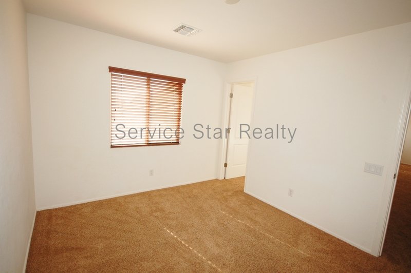 **MOVE IN SPECIAL -- 2 WEEKS FREE RENT!!** property image