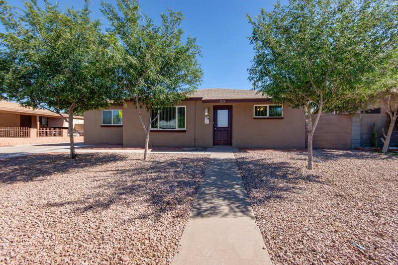 Remodeled 4BR 2BA Phoenix Home w/ Sparkling POOL!!! property image