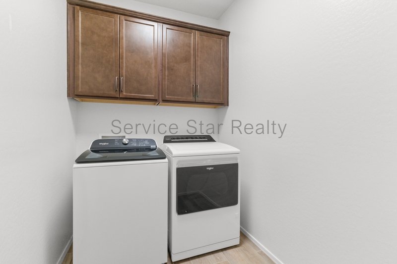 Brand New 4 Bed, 2.5 Bath | Modern Finishes in Litchfield Park property image