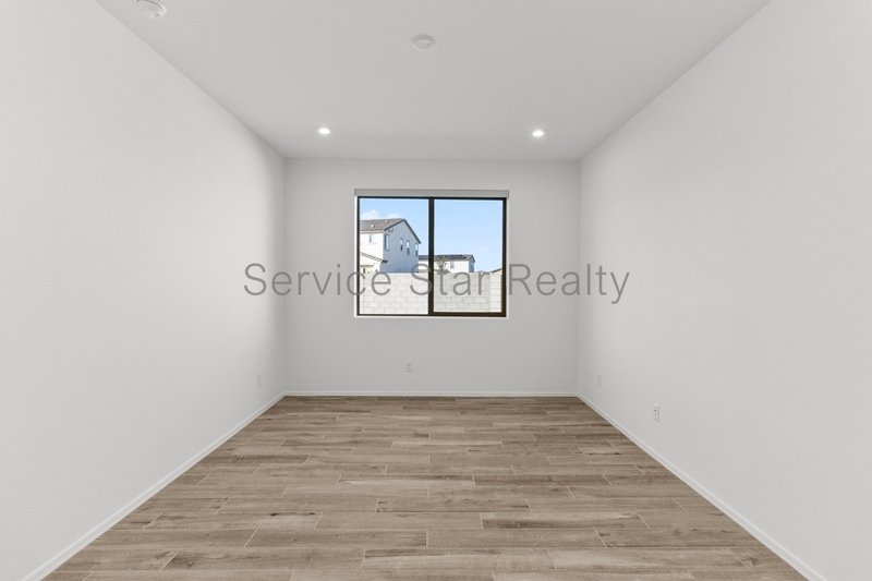 Brand New 4 Bed, 2.5 Bath | Modern Finishes in Litchfield Park property image