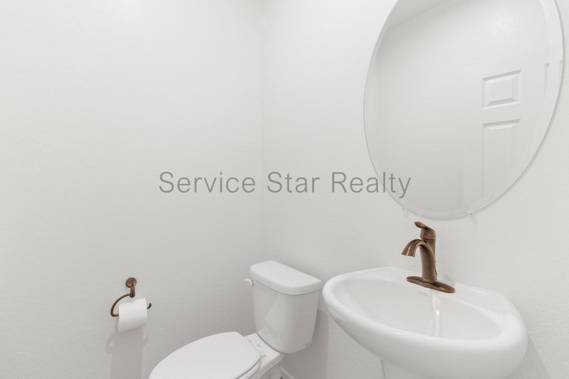 Brand New 4 Bed, 2.5 Bath | Modern Finishes in Litchfield Park property image