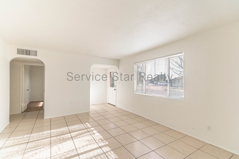 Remodeled 4BR 2BA Phoenix Home w/ Sparkling POOL!!! property image