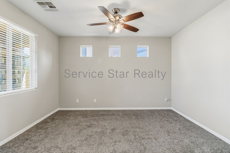 Immaculate 3 bed 2 bath with Den Home in Cortile property image