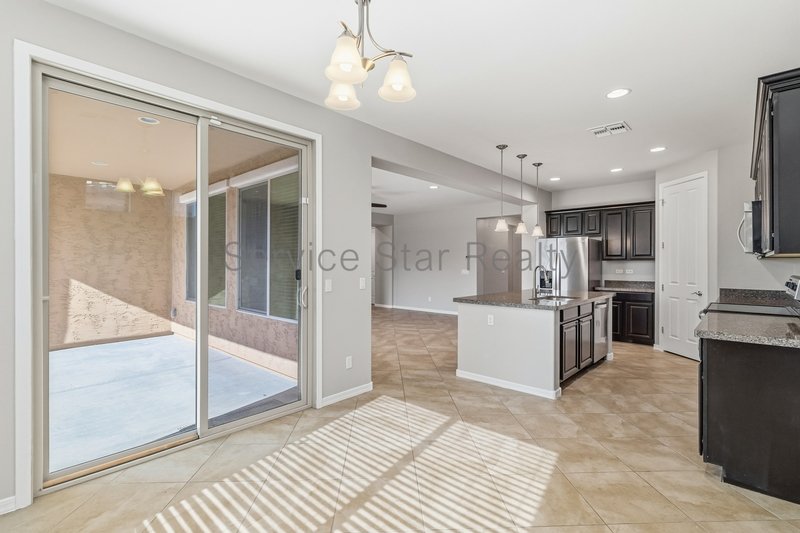 Immaculate 3 bed 2 bath with Den Home in Cortile property image