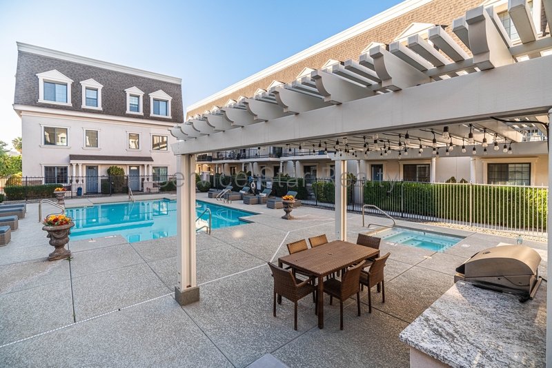 Three-Story Urban Living | 3BR ? 3.5BA ? Central Phoenix property image