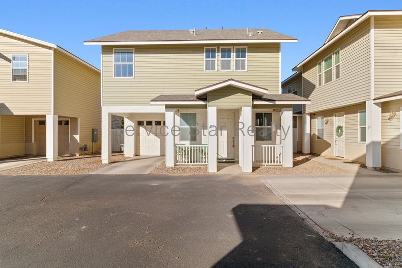 Beautiful 3-Bedroom Home in Convenient Glendale Community property image