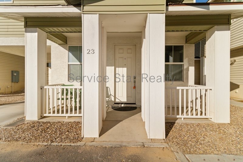 Beautiful 3-Bedroom Home in Convenient Glendale Community property image