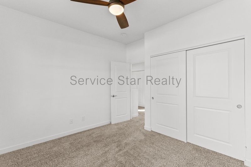 Beautiful 3-Bedroom Home in Convenient Glendale Community property image