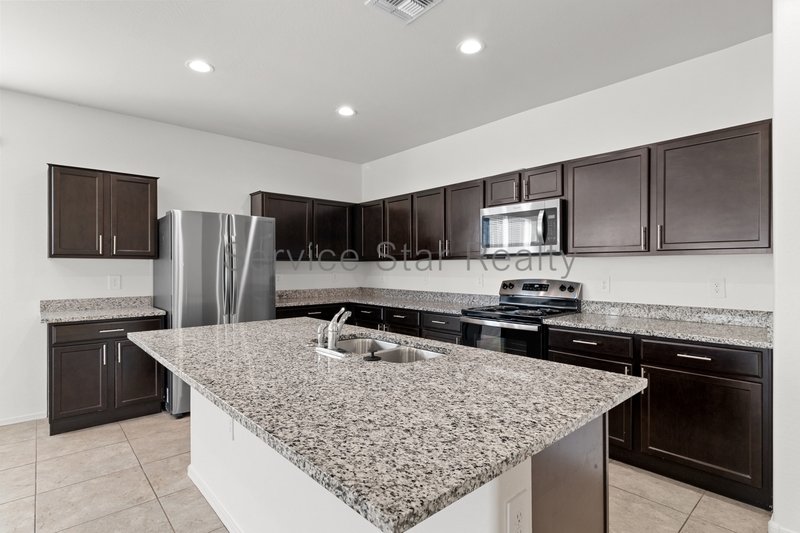 Fantastic 4 BR/2 BA in Surprise! property image