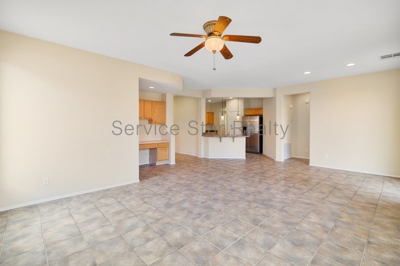 Beautiful Gated 2-Bed 2-Bath in Trilogy / Gilbert! property image