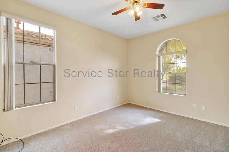 Beautiful Gated 2-Bed 2-Bath in Trilogy / Gilbert! property image