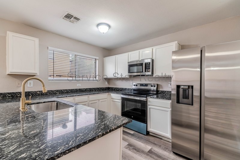 Remodeled 4 bedroom, 2.5 bath in Phoenix!! property image