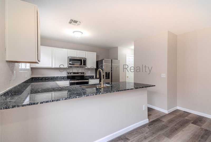 Remodeled 4 bedroom, 2.5 bath in Phoenix!! property image