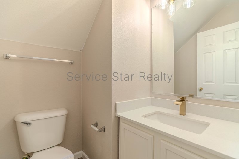 Remodeled 4 bedroom, 2.5 bath in Phoenix!! property image