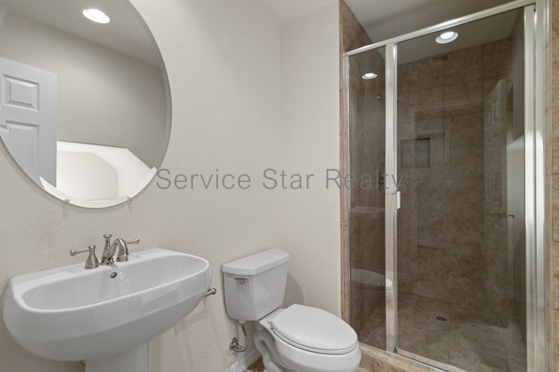 Stunning Oversized North Phoenix Home - Near Desert Ridge! property image