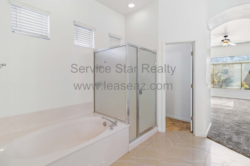 SOUTH PHOENIX  FABULOUS 3BD located in The Pines Gated Community! property image