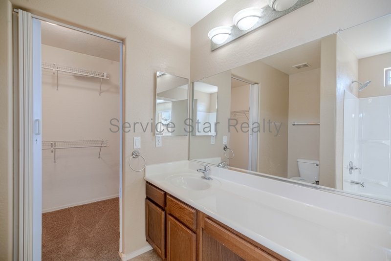 3 bed, 2 ba with den in Buckeye! property image