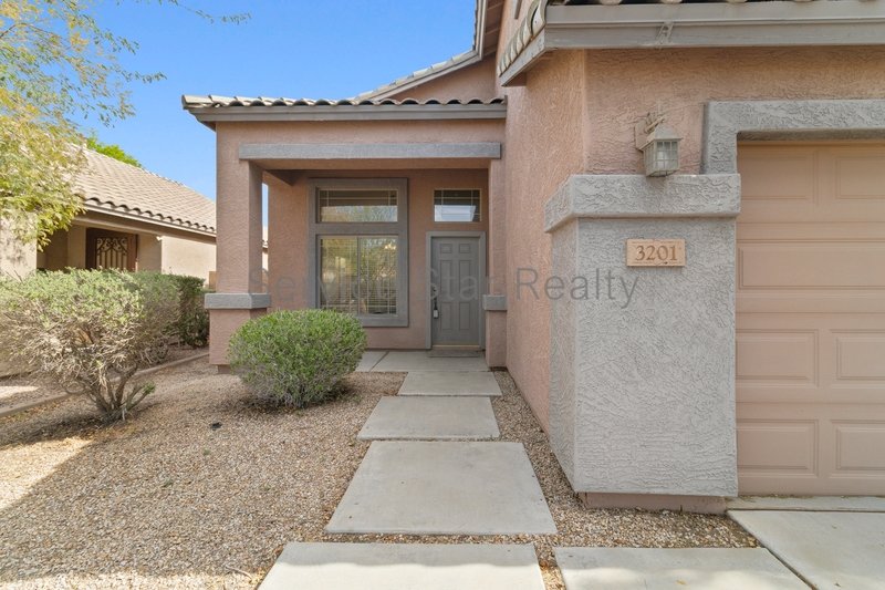 Beautiful 4+3 Home End of Culdesac with green belts!! property image