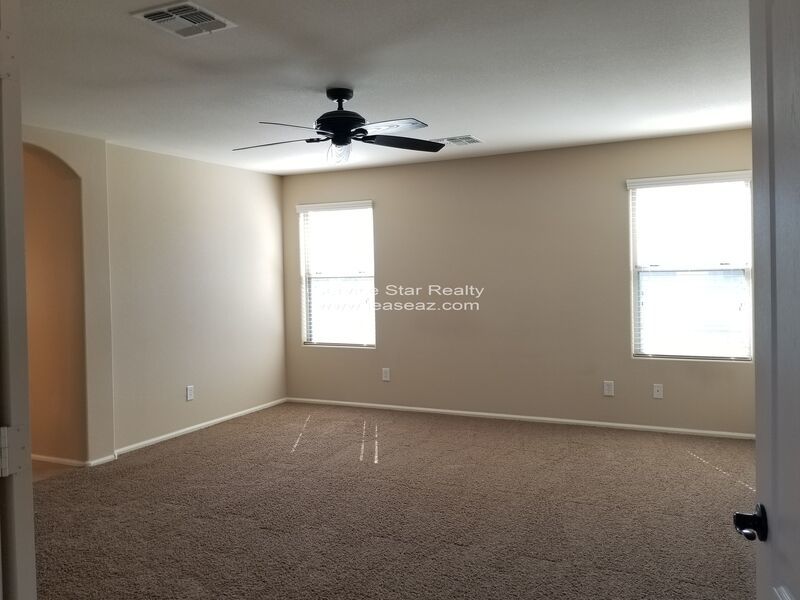 GORGEOUS POWER RANCH 4 BEDROOM WITH GRASS NEXT TO COMMUNITY PARK property image