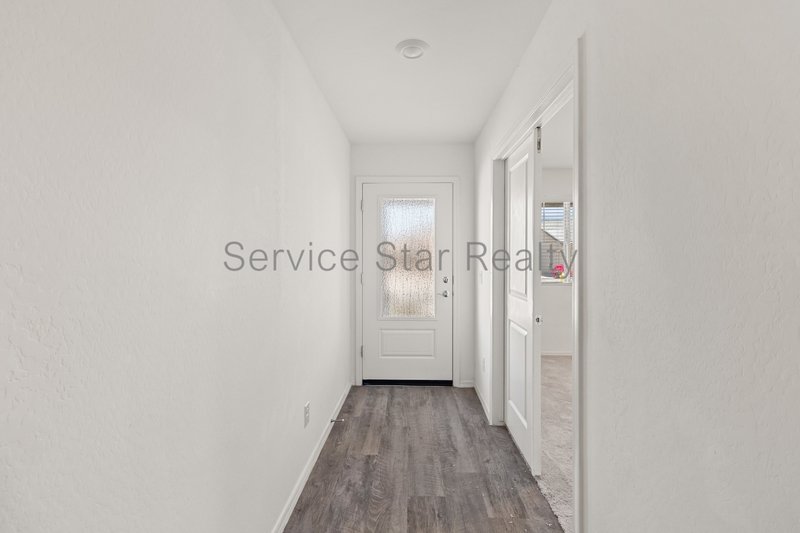 Beautiful 3 Bedroom w/den/office in Buckeye!! property image