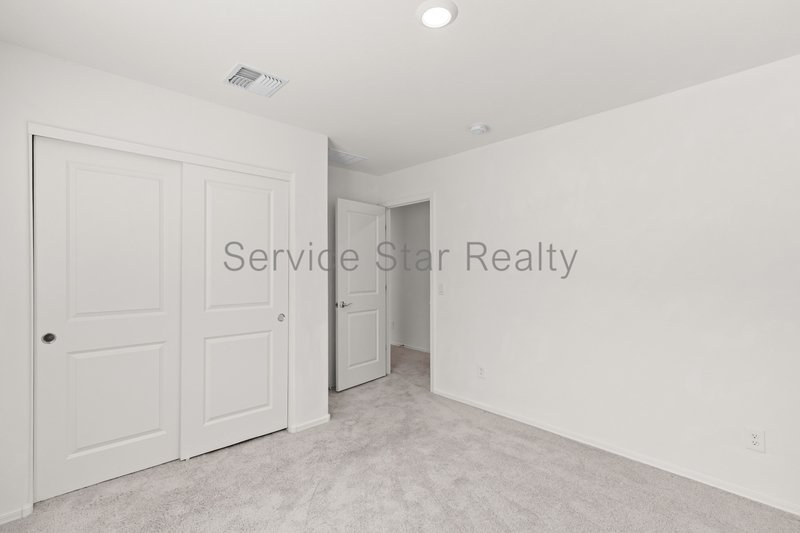 Beautiful 3 Bedroom w/den/office in Buckeye!! property image