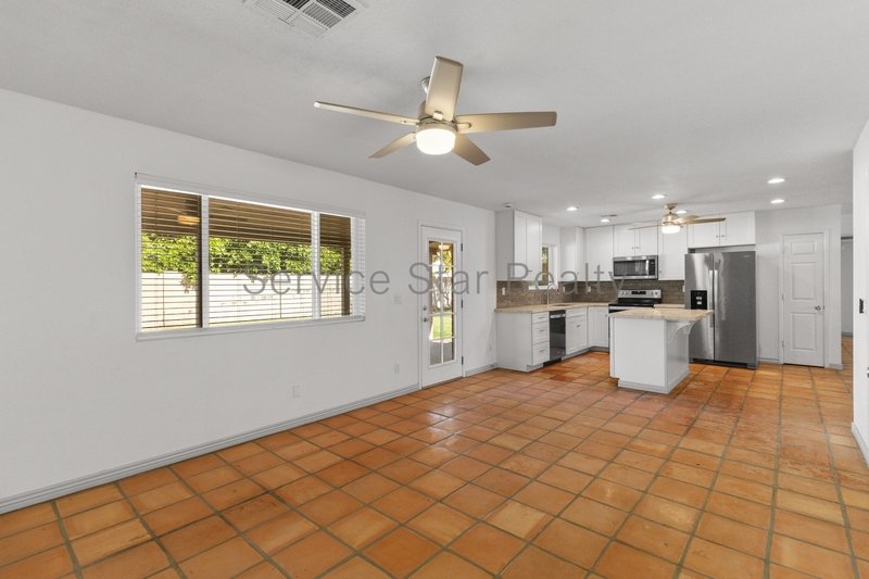 3BR/1.75BA in Scottsdale! property image