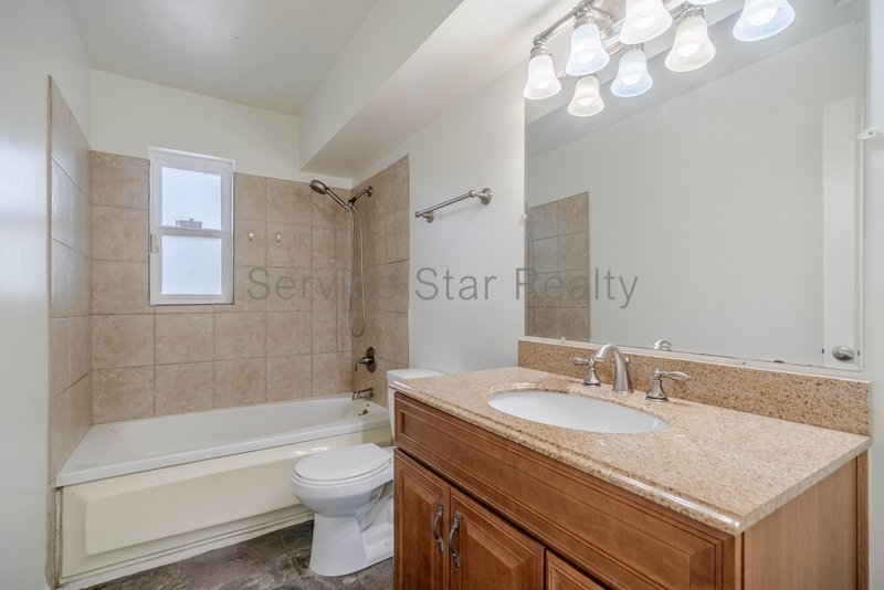 Charming 3bedroom 2 bath home property image