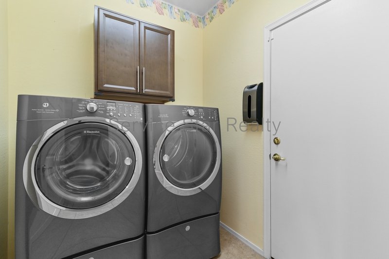 Lovely 2 Bedroom, 2 Bath Home property image