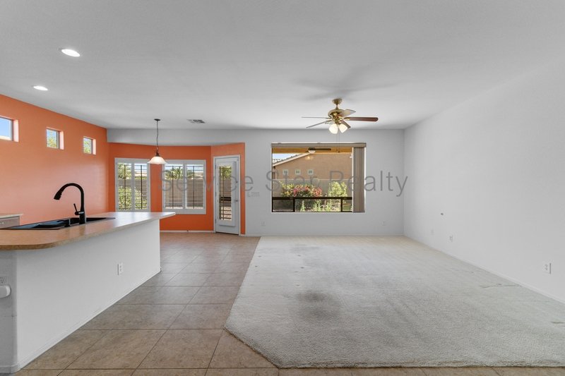 Lovely 2 Bedroom, 2 Bath Home property image