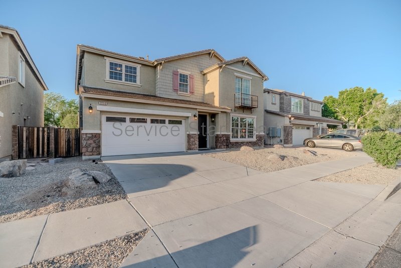 Fantastic 4BR/3BA in Phoenix! property image
