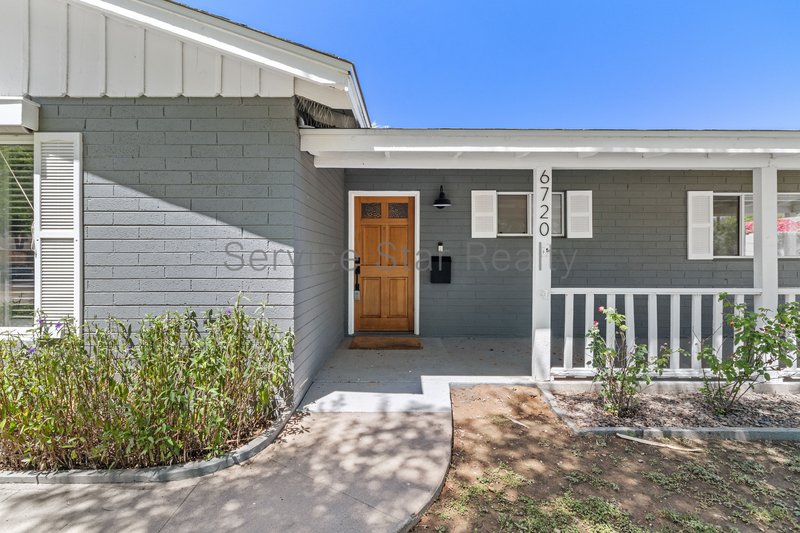 Beautiful 3BD with Private Pool & Casita property image