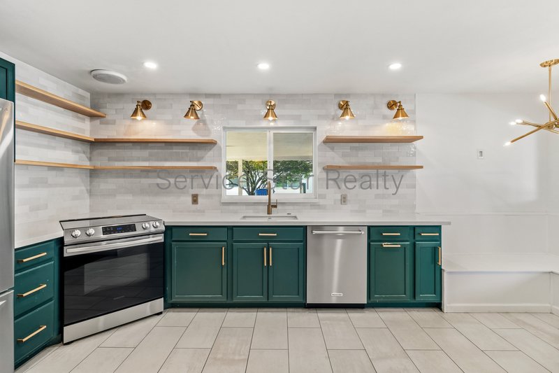 Beautiful 3BD with Private Pool & Casita property image