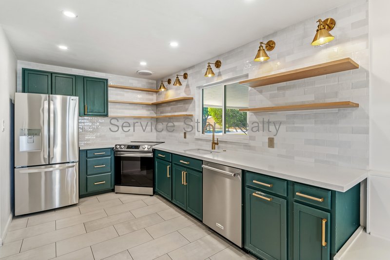 Beautiful 3BD with Private Pool & Casita property image