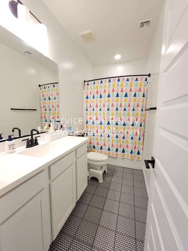 3BED/2Bath home in Litchfield Park! property image