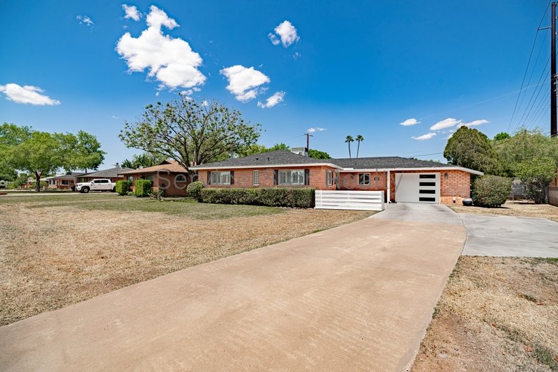3BR/2BA corner lot in Central Phoenix! property image