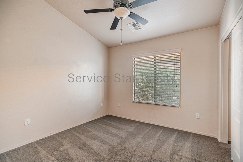 3 bedroom, 2.5 Bath + Den in North Phoenix property image