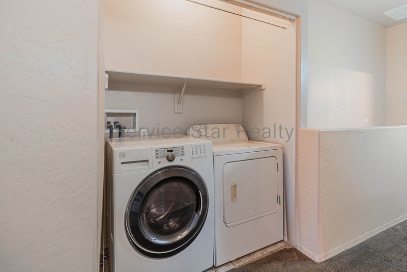3 bedroom, 2.5 Bath + Den in North Phoenix property image
