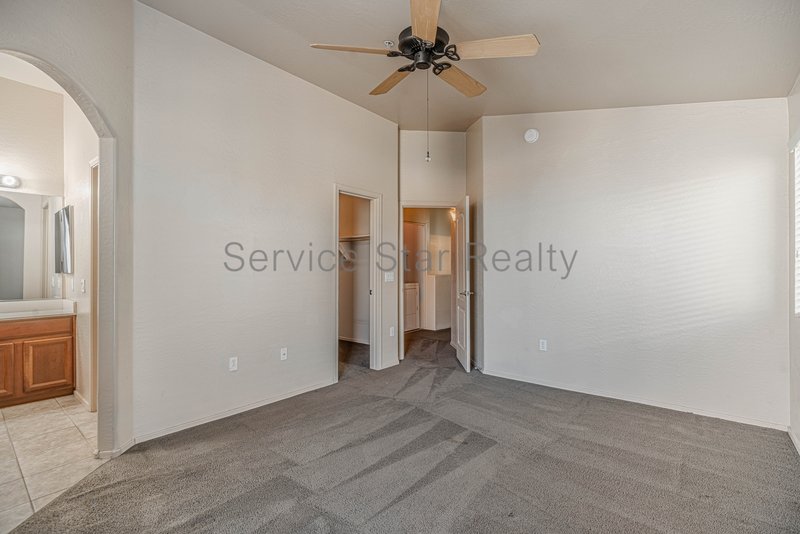 3 bedroom, 2.5 Bath + Den in North Phoenix property image