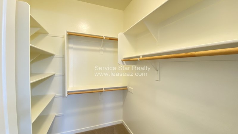 Modern 2 bed, 2 bath condo with garage in Chandler! property image