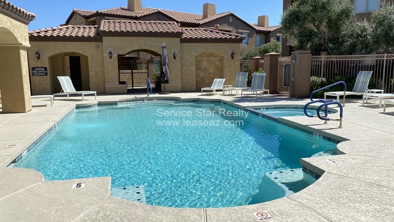 Modern 2 bed, 2 bath condo with garage in Chandler! property image