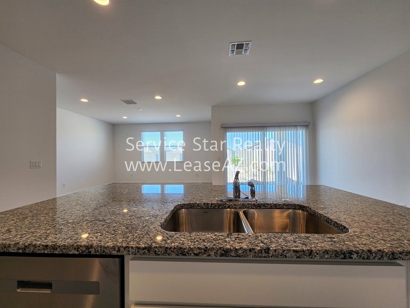 4 Bedroom, 2 Bath Home in Casa Grande! property image