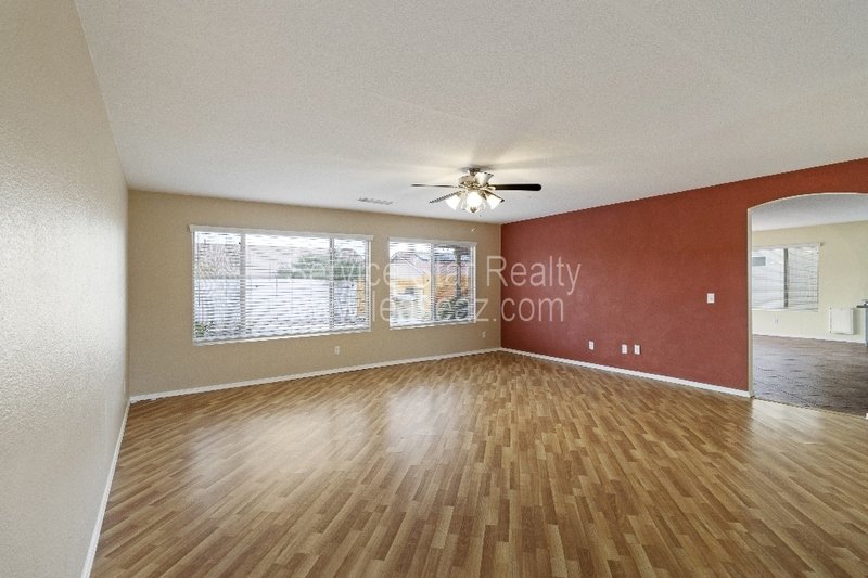 3 bedroom 2 bath with backyard oasis!! property image
