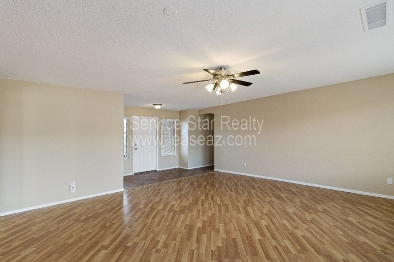 3 bedroom 2 bath with backyard oasis!! property image
