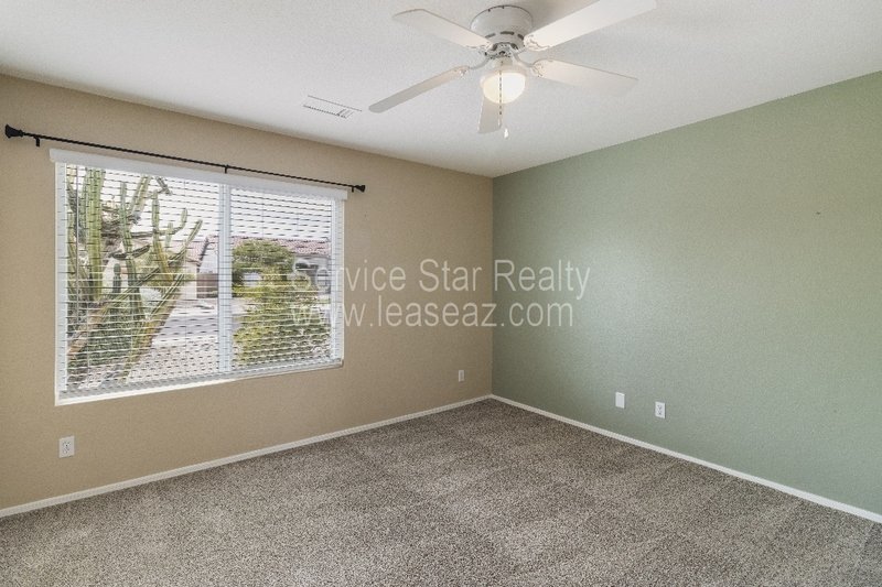 3 bedroom 2 bath with backyard oasis!! property image