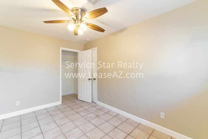 2 bedroom 1 bath Glendale Apt! Backyard + W/D Hookups property image