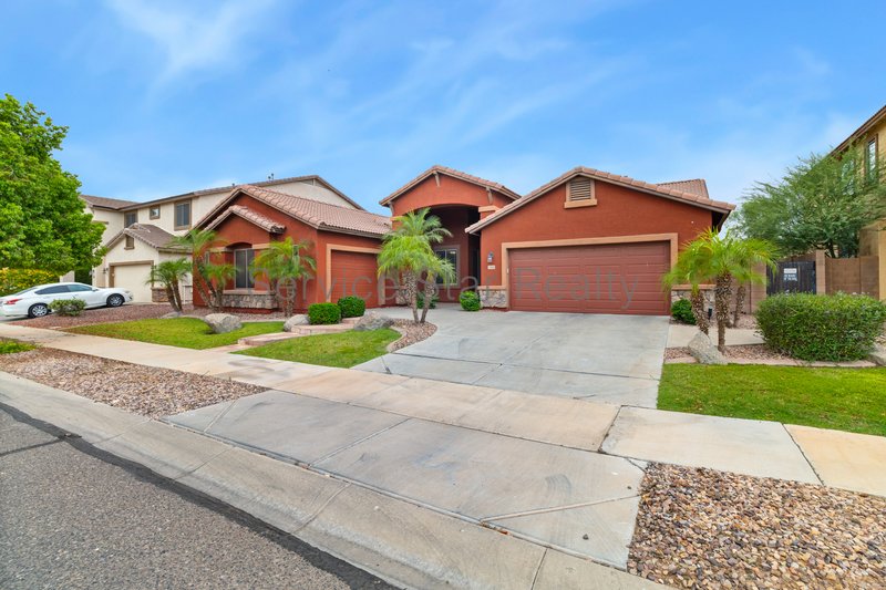 15843 W Desert Mirage Dr property image